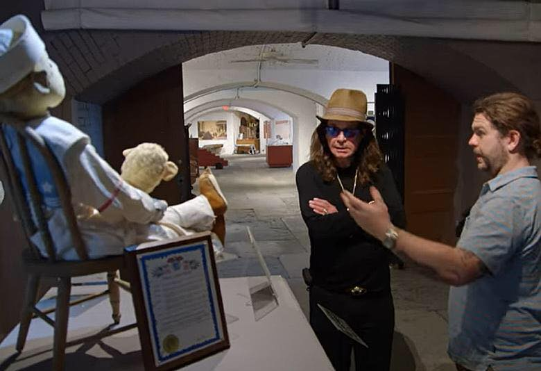 Ozzy Osbourne and his son, Jack, meet Robert at the Fort East Martello Museum. Source: https://www.facebook.com/photo.php?fbid=1186448253522742&set=pb.100064727345104.-2207520000&type=3
